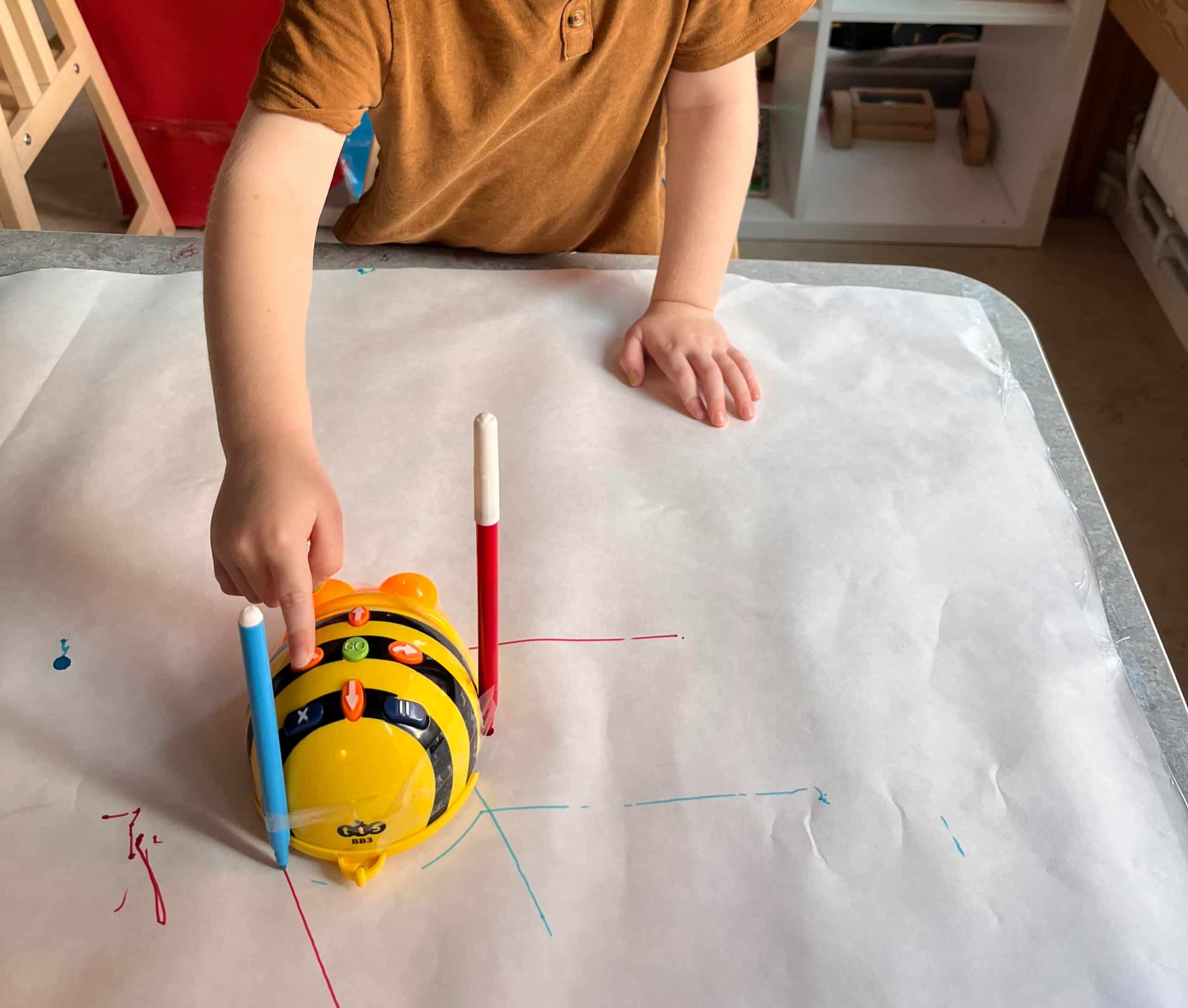 Digitalt och analogt skapande på förskolan Uppfinnaren