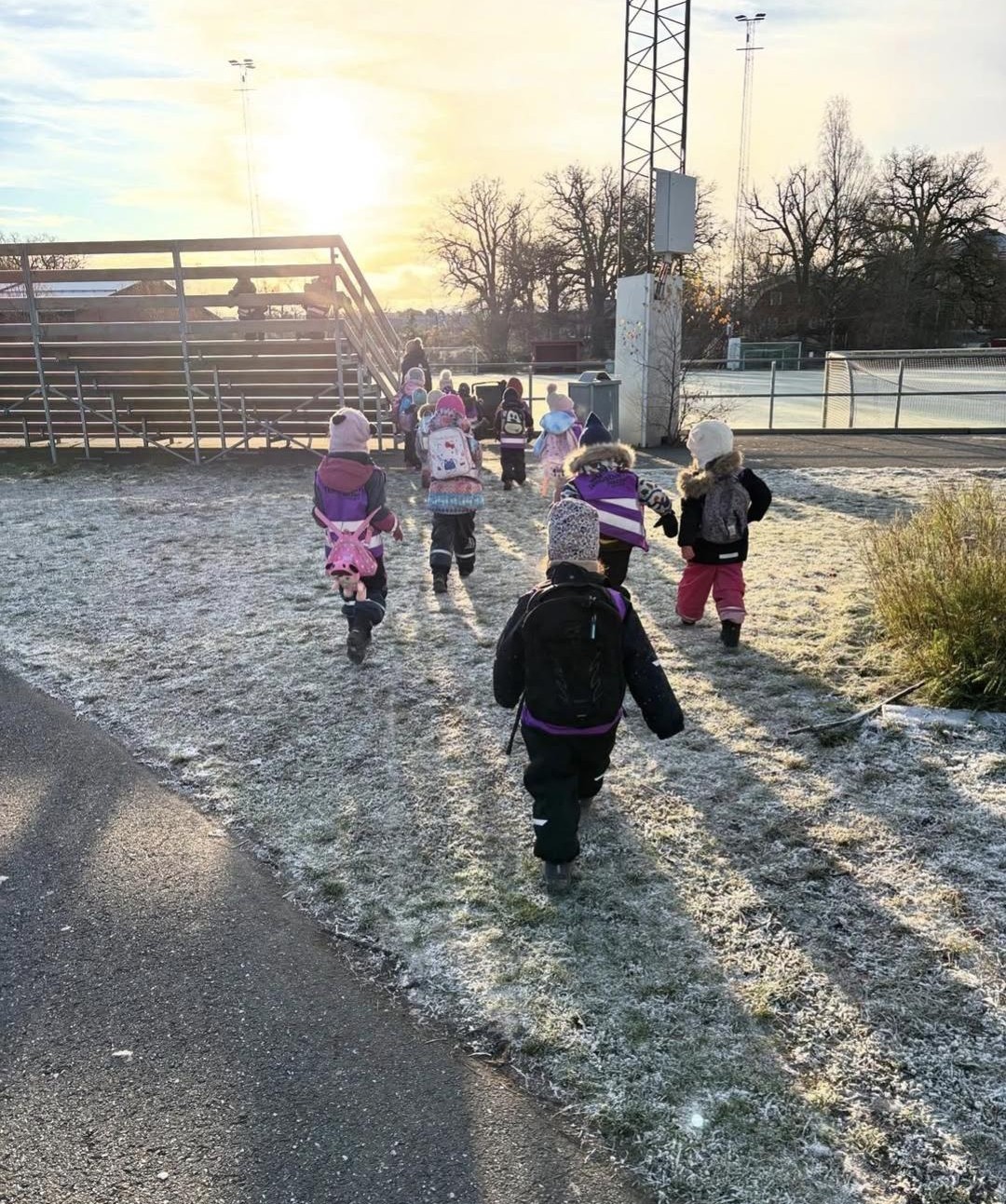 Friluftsdag på Piazzan – två platser, samma rörelseglädje