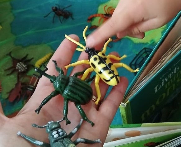 Projektet Småkrypens olika språk på Förskolan Uppfinnaren