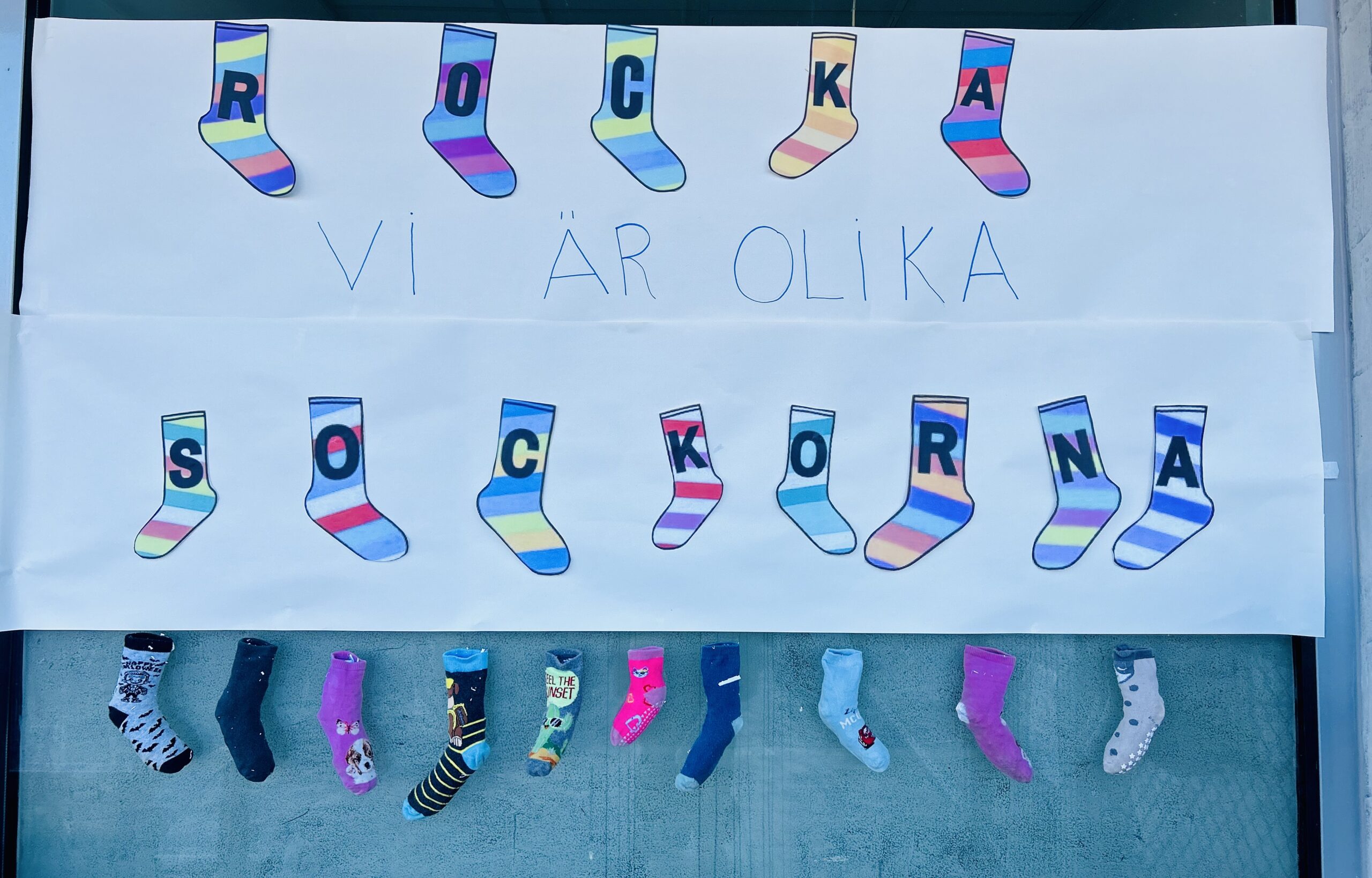 Rocka sockorna på Kulturförskolan Smedby