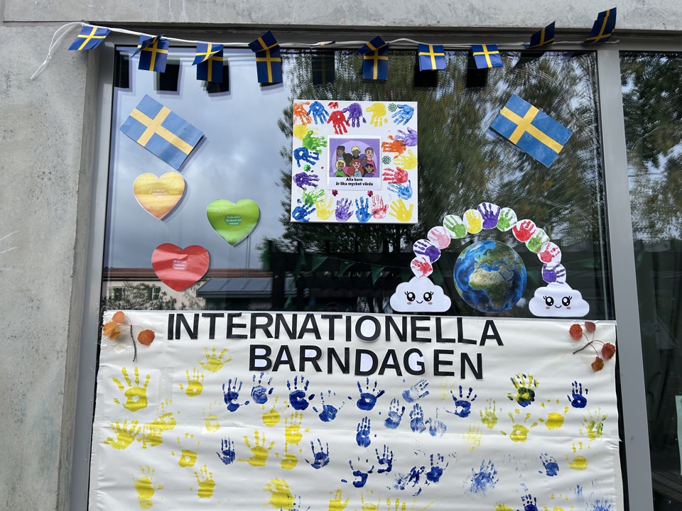 Vänskapsflagga – ”Alla hör ihop”